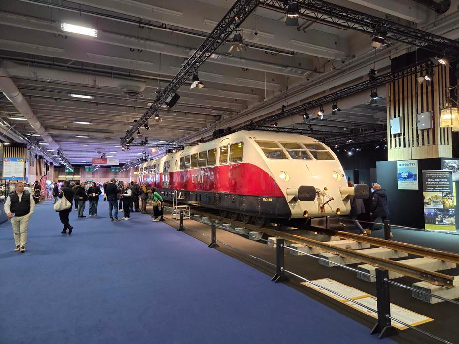 Hlavní hvězda výstavy? Aerodynamický vlak Bugatti Autorail z počátku 30. let. Z 88 vyrobených existuje už jen jediný.