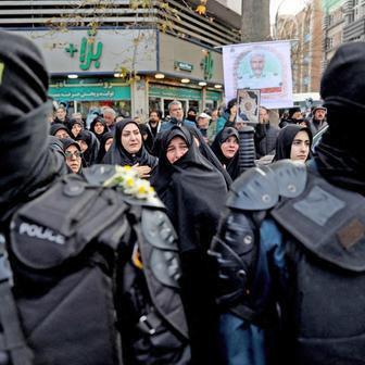 Teherán napjatě čeká: udeří Spojené státy?