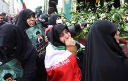 Teherán napjatě čeká: udeří Spojené státy?