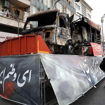 Teherán napjatě čeká: udeří Spojené státy?