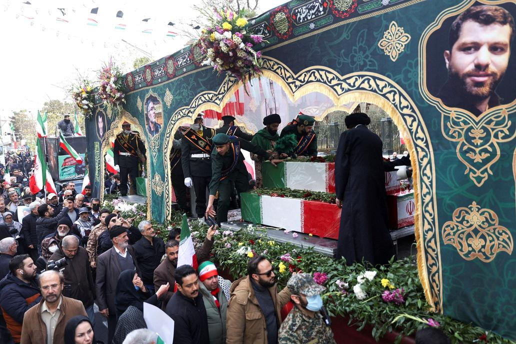 Teherán napjatě čeká: udeří Spojené státy?