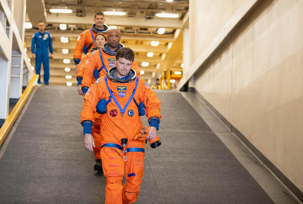 NASA tak má několik příležitostí, kdy může historickou misi vyslat na cestu.