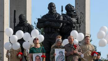 Monument to Russian soldiers involved in military conflict against Ukraine opened near St Petersburg