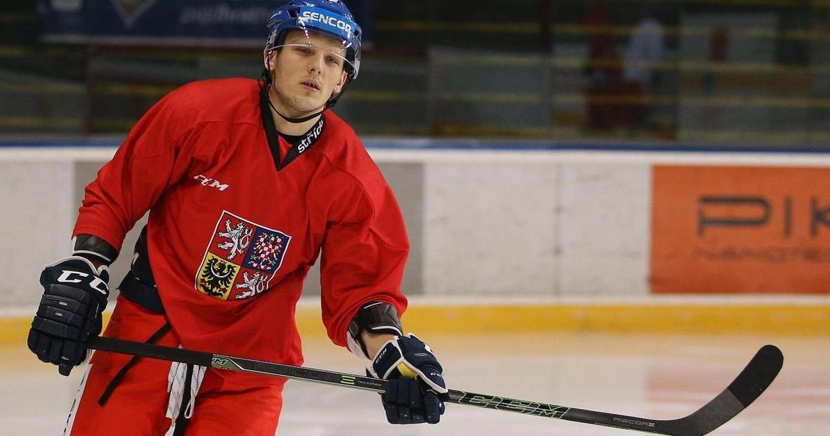 Konec obav. Obránce Šimek je v pořádku, může do Milána