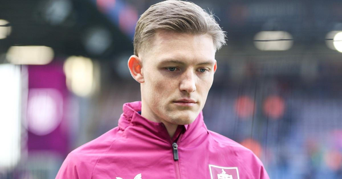 Další posila z Premier League míří na Letnou. Obránce Sonne přichází z Burnley