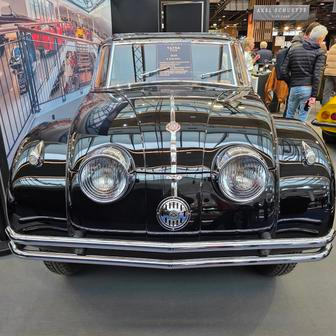 Na výstavě Retromobile v Paříži se objevila na prodej Tatra 77A z roku 1935. Prodejce za ni chce 935 tisíc eur, asi 22,7 milionu korun.