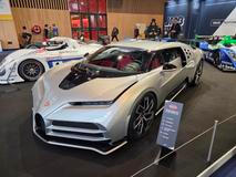 Centodieci je kreace na základech Bugatti Chiron, která vznikla jako pocta modelu EB110.