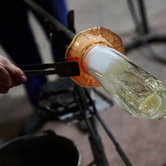 Milano Cortina 2026 - Výroba trofeje Lasvit