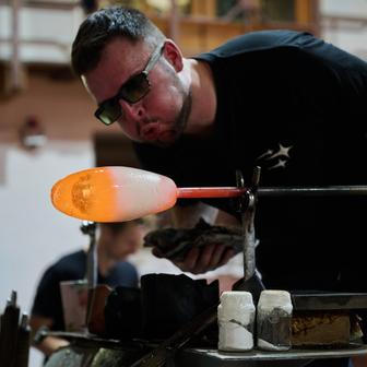 Milano Cortina 2026 - Výroba trofeje Lasvit