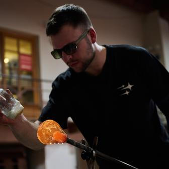 Milano Cortina 2026 - Výroba trofeje Lasvit