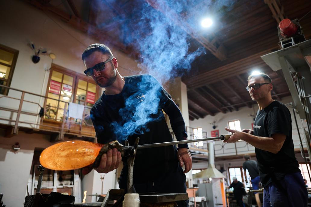 Milano Cortina 2026 - Výroba trofeje Lasvit