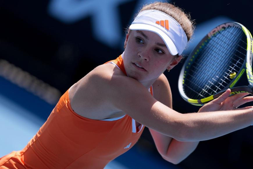 Český juniorský souboj ve finále deblu ovládly v Melbourne sestry Kovačkovy