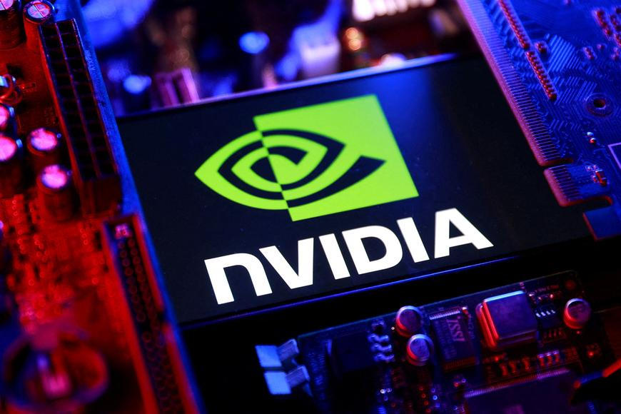 Nvidia přehodnocuje obří investici do OpenAI. Experti varují před investiční bublinou