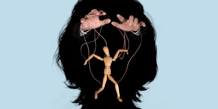 Kláru nechal přítel v chaosu otázek schválně. A právě to byl jeho poslední trik