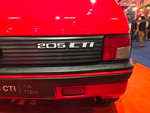 V roce 1986 každopádně přichází další sportovní varianta, tentokrát CTI. Mimochodem povšimněte si zadních světel: na předchozí fotce je původní provedení, na této už omlazené z roku 1990.