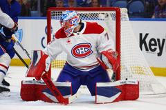 Brankář Montrealu Canadiens Jakub Dobeš