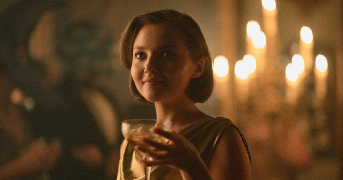 Smrtelný tikot budíků. Adaptace románu Agathy Christie je více méně rutinní retro 