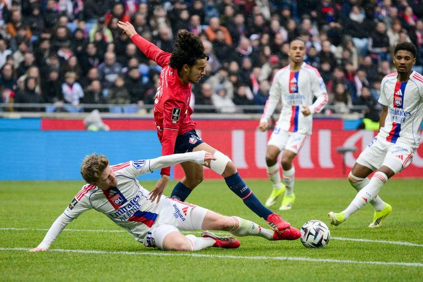 Uzdravený Šulc se vrátil do sestavy a Lyon vydřel důležité body proti Lille