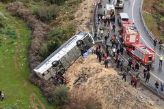 Autobusová nehoda, při které zasahovali záchranáři v Antalyi. 