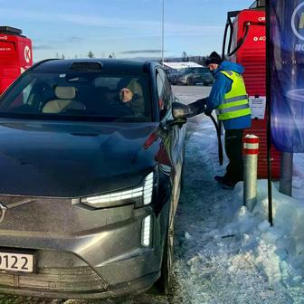 Volvo EX90 při soutěži El Prix 2026