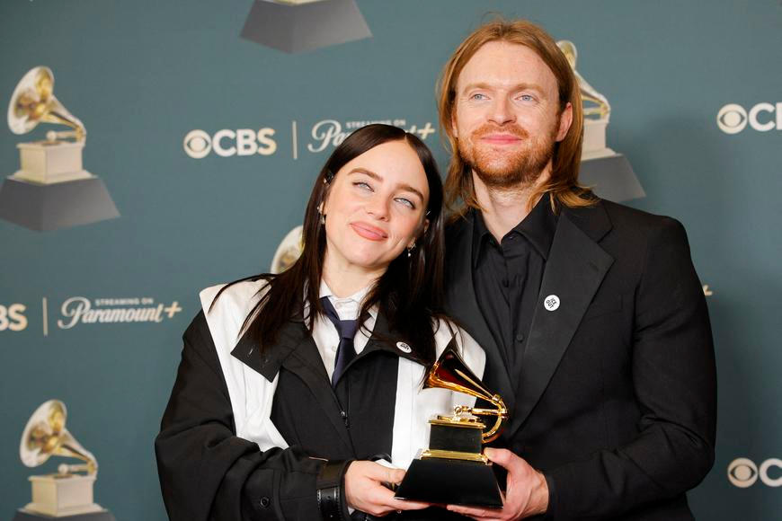 Grammy za album roku dostal Bad Bunny, cenu za nejlepší píseň Billie Eilish