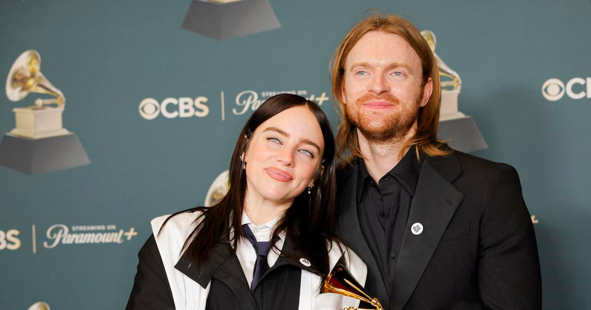 Grammy za album roku dostal Bad Bunny, cenu za nejlepší píseň Billie Eilish