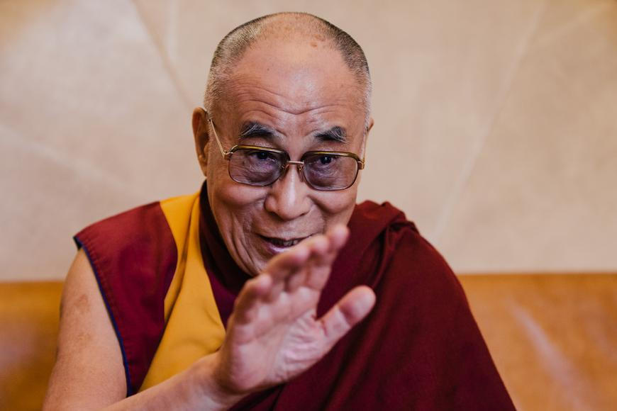 Dalajlama vyjádřil vděčnost za cenu Grammy v kategorii audioknihy. Čína to kritizuje