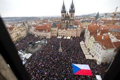  Stojíme za prezidentem