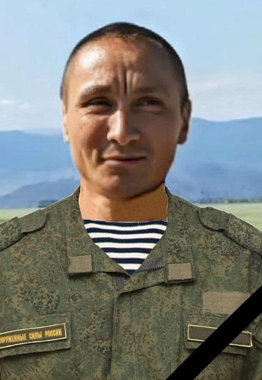 Donmit Ajdis Durgen-olovič zahynul na Ukrajině na začátku ledna 2025, nechal za sebou pět dětí (repro VK).