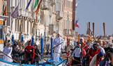 Benátky slaví s „Panteganou“: karneval, olympijský duch a moře turistů