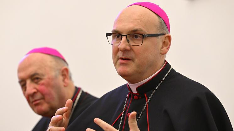 Jan Graubner, končící pražský arcibiskup, Stanislav Přibyl, nový pražský arcibiskup