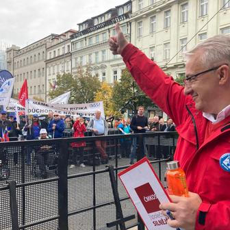 S demonstracemi naopak příliš neuspěl odborářský předák Josef Středula. Na podzim roku 2022 zažil co do počtu účastníků debakl.