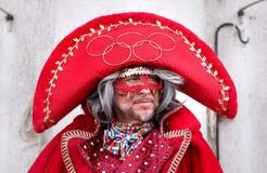 Benátky slaví s „Panteganou“: karneval, olympijský duch a moře turistů