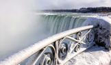 Zamrznou někdy Niagarské vodopády? Mrazivá scéna láká návštěvníky