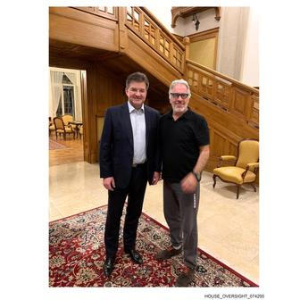 Epsteinovy VIP fotky: archiv, který neměl nikdy vyjít na světlo