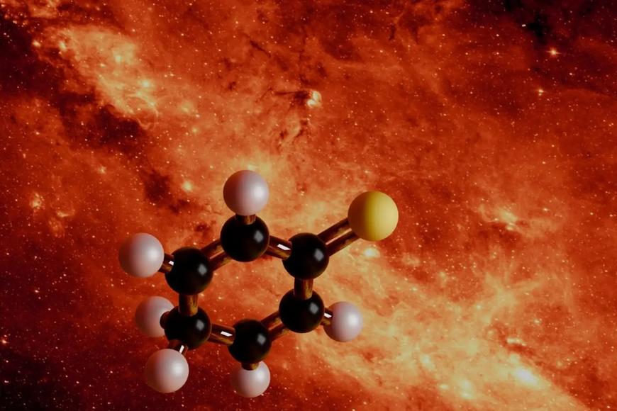 Chybějící článek k původu života: vědci našli v hlubokém vesmíru nečekaně složitého giganta