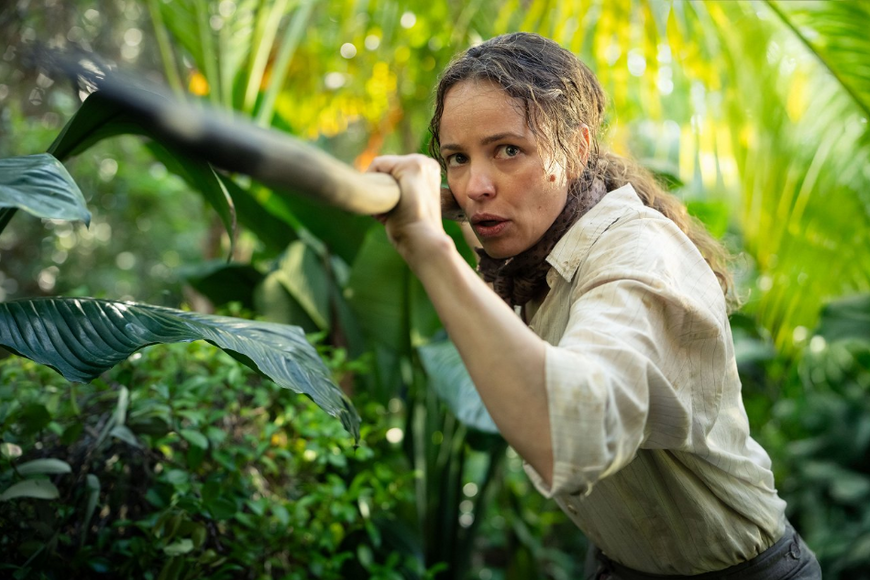 „Bylo to děsivé i vzrušující.“ Křehká McAdamsová v thrilleru SOS bojuje o přežití