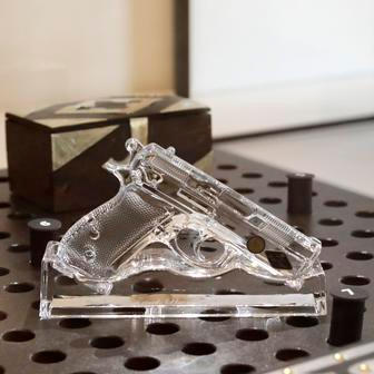 Pražský hrad, Rožmberský palác, Výstava prezidentských darů, 