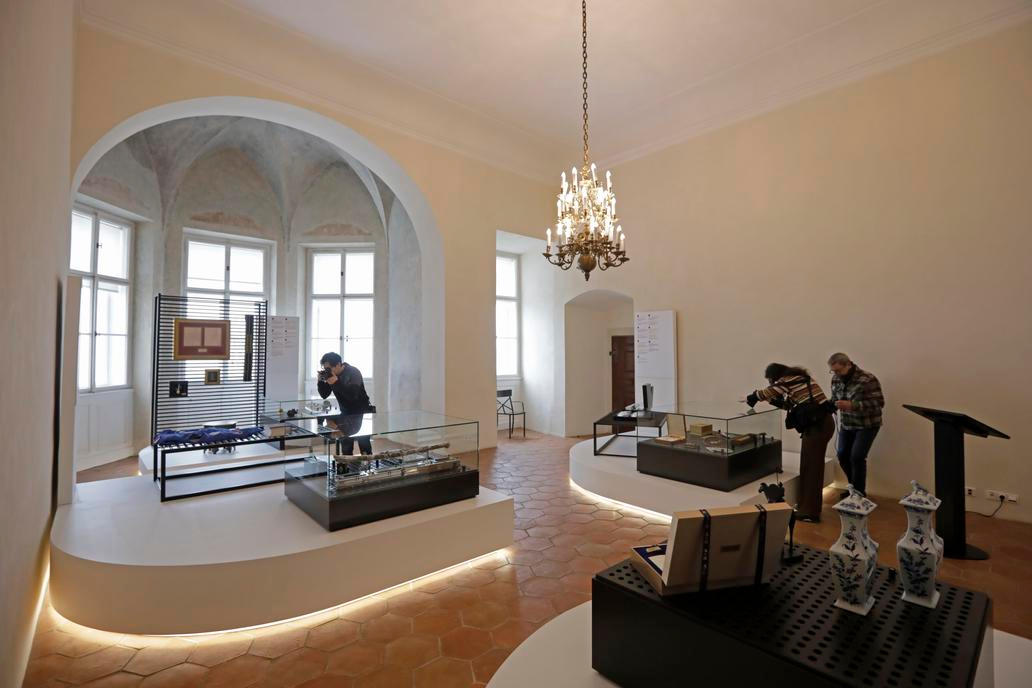 Pražský hrad, Rožmberský palác, Výstava prezidentských darů