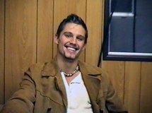 Třídílný dokumentární film Take That režíroval David Soutar. Prostřednictvím dosud nezveřejněných archivních záznamů mapuje vzestup, pád i nevídaný návrat jedné z nejslavnějších chlapeckých kapel z Velké Británie. 