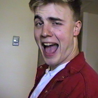 Třídílný dokumentární film Take That režíroval David Soutar. Prostřednictvím dosud nezveřejněných archivních záznamů mapuje vzestup, pád i nevídaný návrat jedné z nejslavnějších chlapeckých kapel z Velké Británie. 