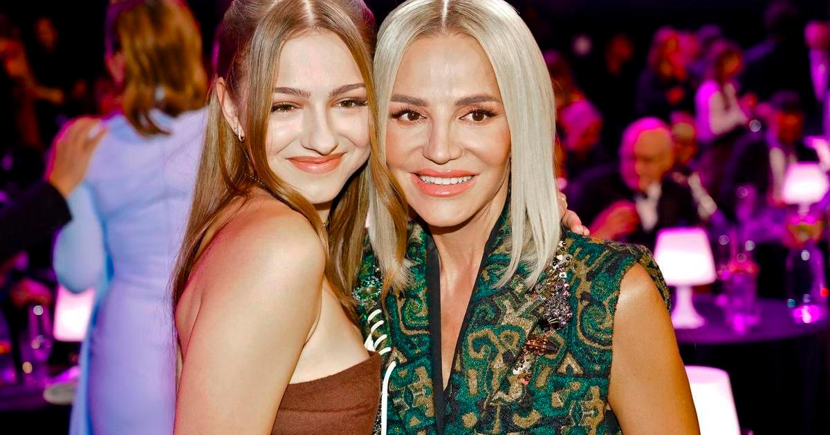 Na snímku zpěvačka Dara Rolins a její dcera Lola (Laura Homolová).