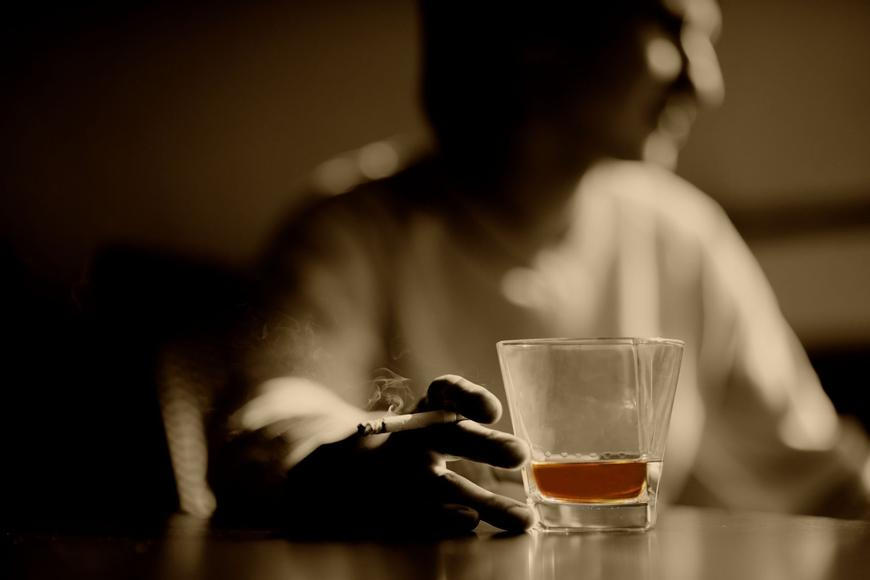 Tři čtvrtě Čechů užívá návykové látky. Vede tabák, alkohol a léky