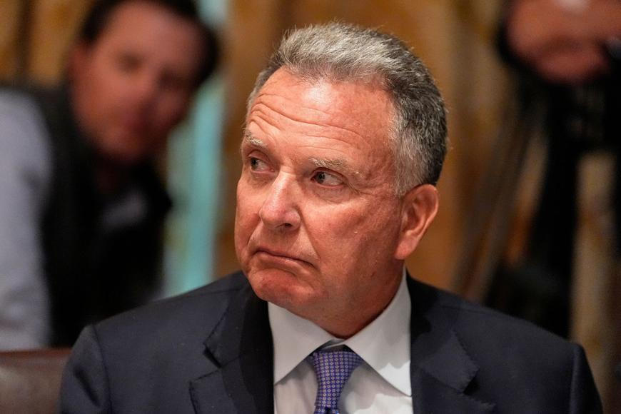 Je neuvěřitelný! Ukrajina ho miluje, Rusko ho miluje! Trump vychválil svého muže