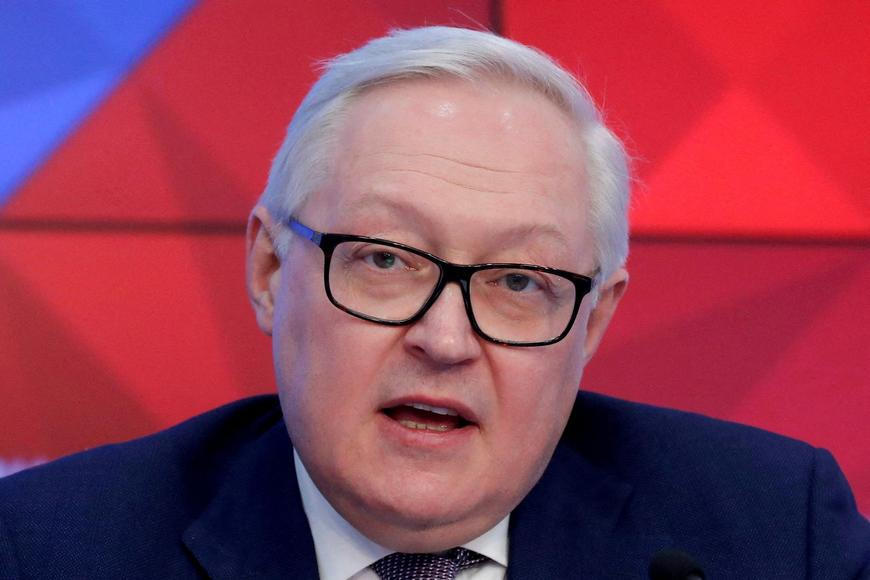 Jednání o Ukrajině v Abú Dhabí? Předčasné, krotí naděje ruský diplomat