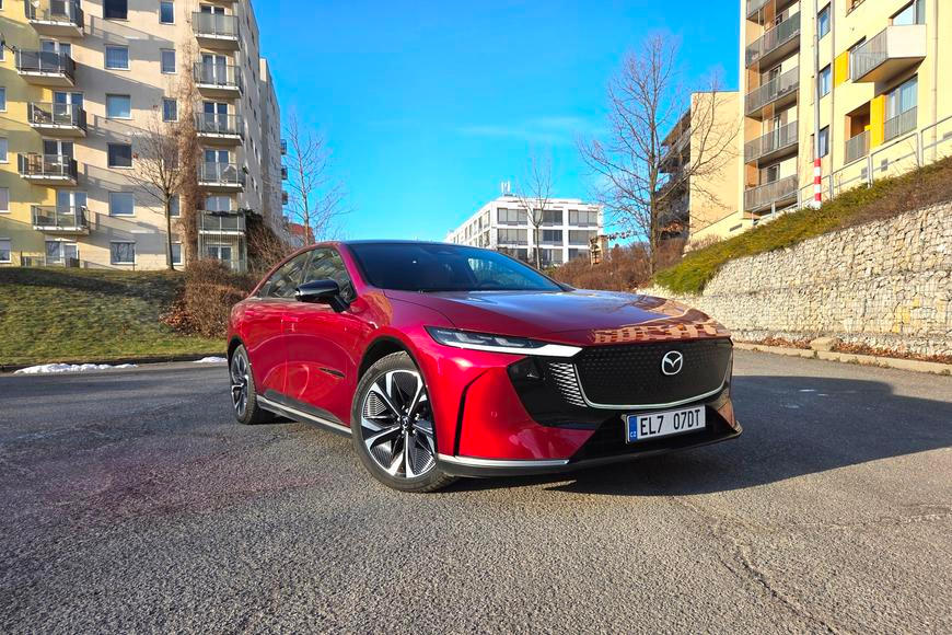 Šokující spotřeba, zajímavá cena. Elektrická Mazda 6 i tak fanoušky značky naštve