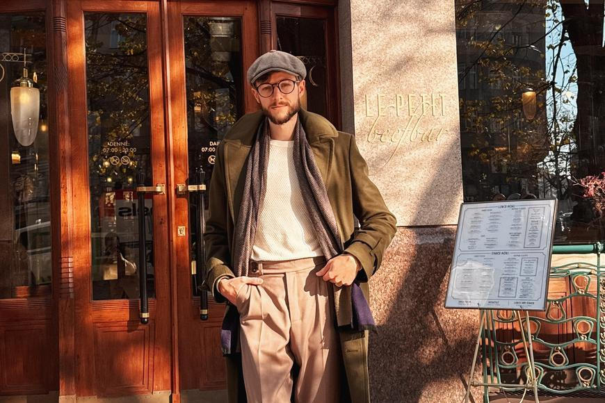 Lžička se neolizuje a bohatý fešák může být buran. „Nový Špaček“ odhaluje přešlapy v etiketě