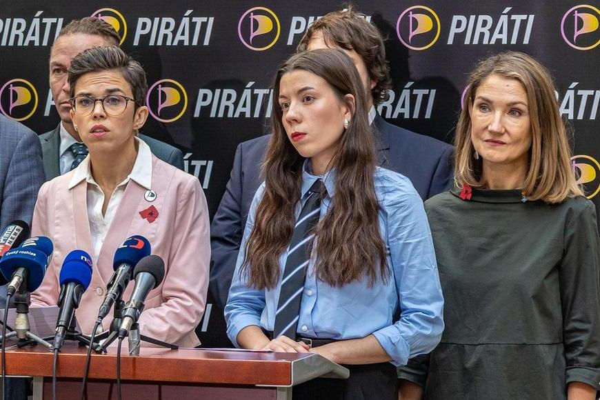 Údajná nahrávka Matochy a Bradáče je podle Pirátů „pravděpodobně autentická“