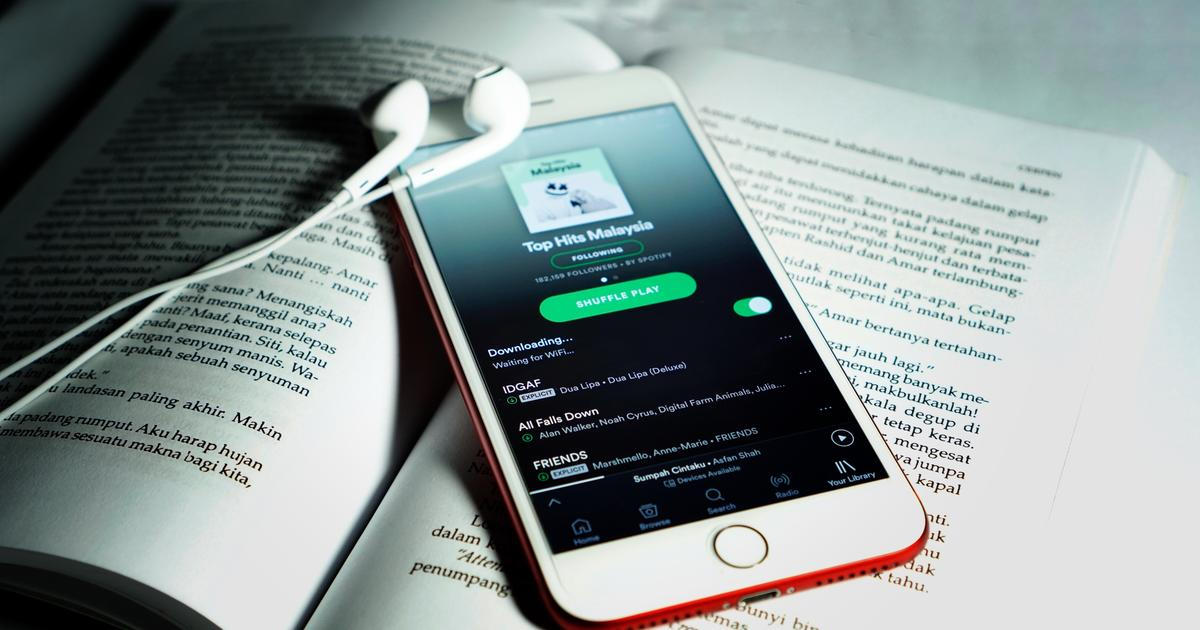 Švédská streamovací služba Spotify začne uživatelům prodávat tištěné knihy