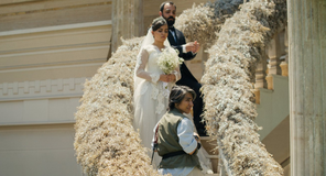 Thrillerové drama s prvky černé grotesky s názvem Drobná nehoda bylo oceněno Zlatou palmou z festivalu v Cannes 2025 a dvěma nominacemi na Oscara. Režisérem i autorem scénáře je Džafar Panahí.